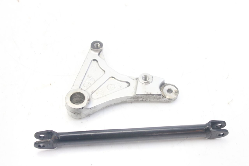 photo de SOPORTE PINZA DE FRENO TRASERO YAMAHA FZS FAZER 600 (1998 - 2001)