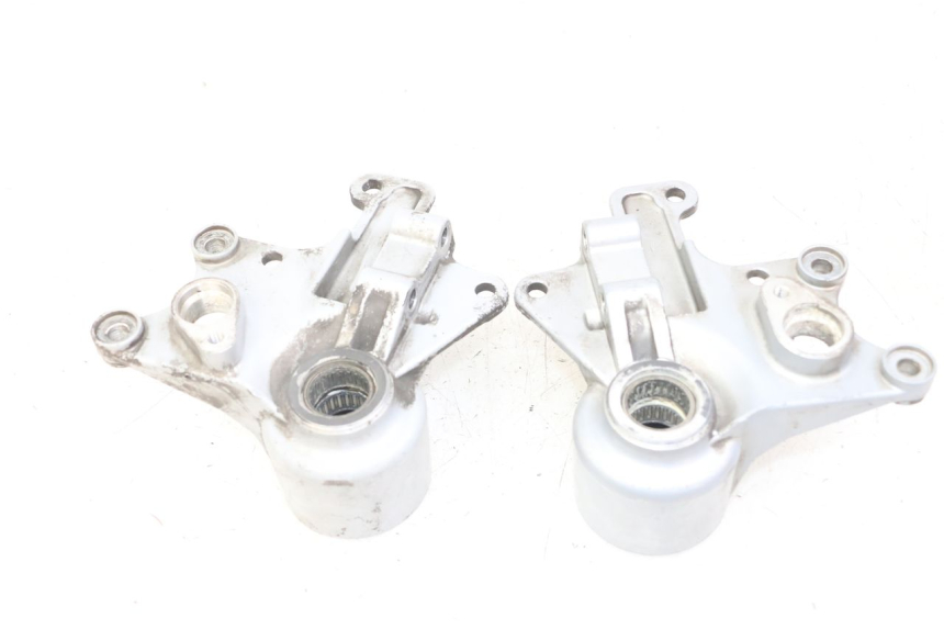 photo de SOPORTE PINZA DELANTERO PIAGGIO IE MP3 YOURBAN 300 (2011 - 2016)