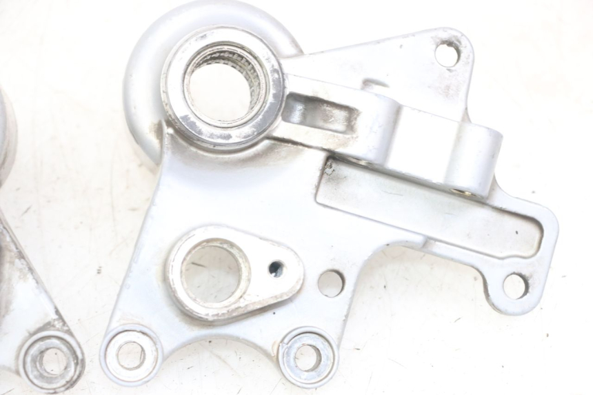 photo de SOPORTE PINZA DELANTERO PIAGGIO IE MP3 YOURBAN 300 (2011 - 2016)