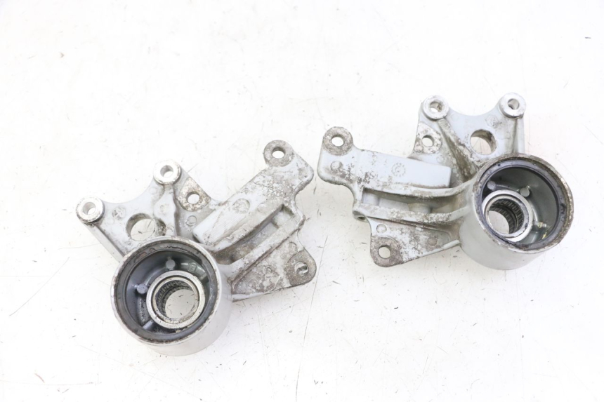 photo de SOPORTE PINZA DELANTERO PIAGGIO MP3 LT 400 (2007 - 2012)