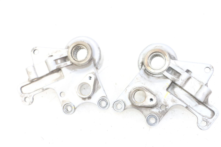 photo de SOPORTE DE PINZA DE FRENOS DELANTERA PIAGGIO MP3 LT 300 (2010 - 2016)