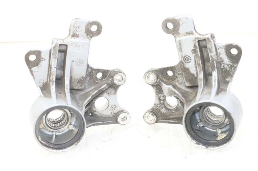 photo de SOPORTE DE PINZA DE FRENOS DELANTERA PIAGGIO MP3 LT 300 (2010 - 2016)