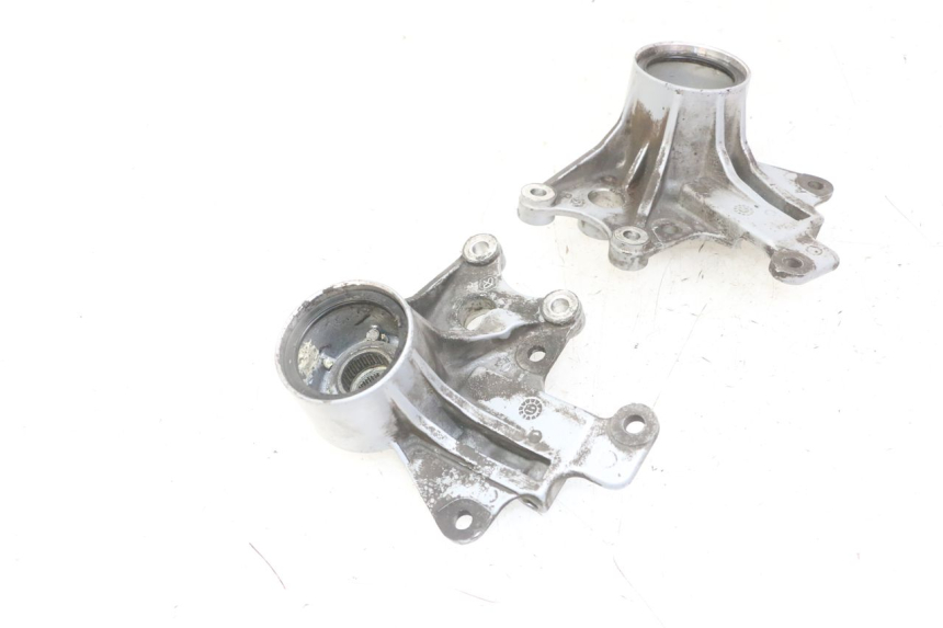 photo de SOPORTE DE PINZA DE FRENOS DELANTERA PIAGGIO MP3 LT 300 (2010 - 2016)