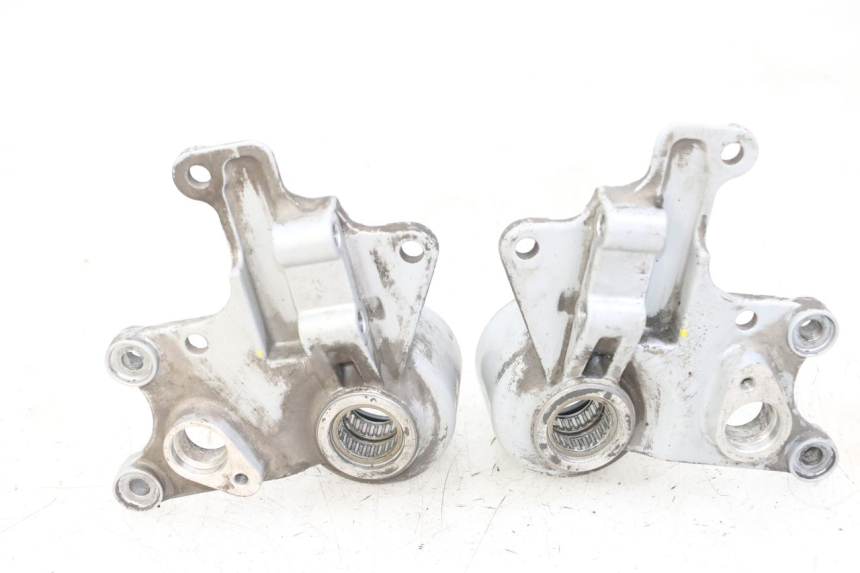 photo de SOPORTE PINZA DELANTERO PIAGGIO MP3 LT 400 (2007 - 2012)