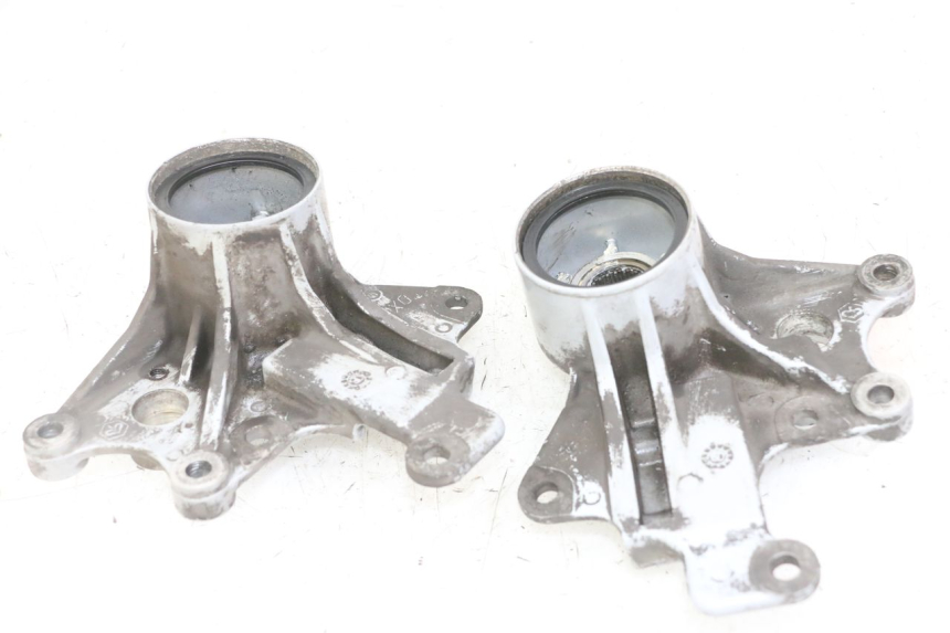 photo de SOPORTE PINZA DELANTERO PIAGGIO MP3 LT 400 (2007 - 2012)
