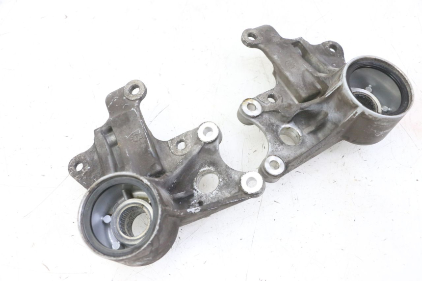 photo de SOPORTE PINZA DELANTERO PIAGGIO MP3 LT 300 (2010 - 2016)