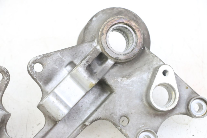 photo de SOPORTE PINZA DELANTERO PIAGGIO MP3 LT 300 (2010 - 2016)