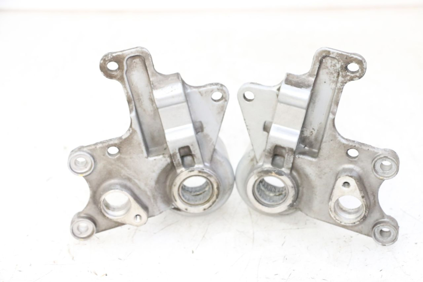 photo de SOPORTE PINZA DELANTERO PIAGGIO MP3 LT 300 (2010 - 2016)