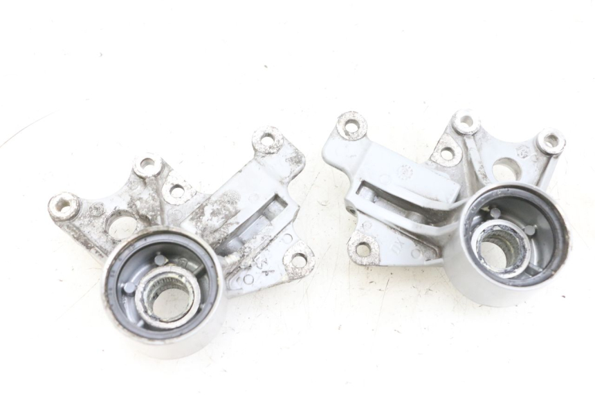 photo de SOPORTE PINZA DELANTERO PIAGGIO MP3 LT 400 (2007 - 2012) - Vista principal