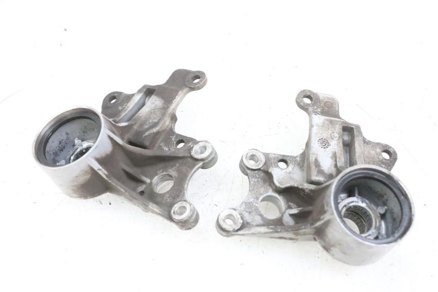 photo de SOPORTE PINZA DELANTERO PIAGGIO MP3 125 (2006 - 2014)