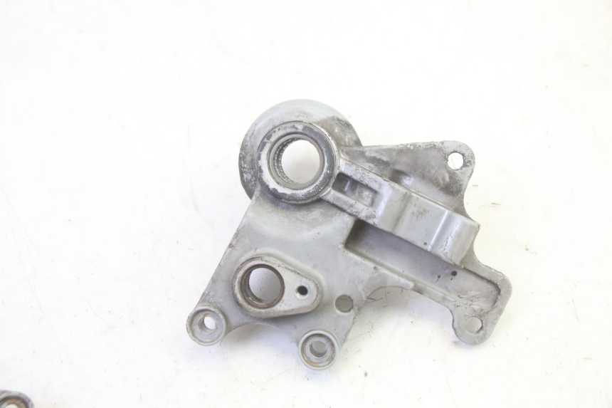 photo de SOPORTE PINZA DELANTERO PIAGGIO MP3 RL 250 (2007 - 2010) - Primer plano técnico