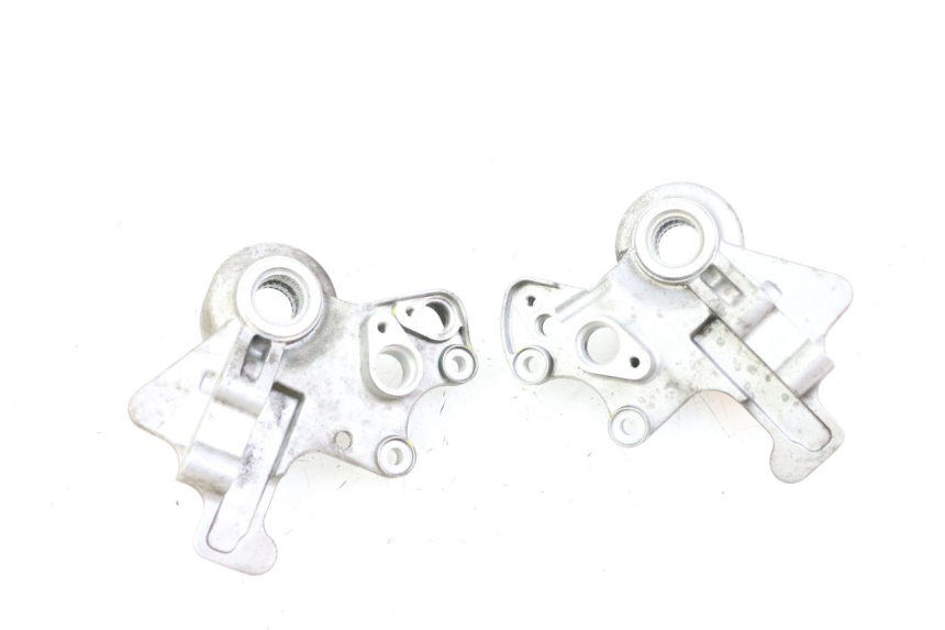 photo de SOPORTE PINZA DELANTERO PIAGGIO MP3 500 (2014 - 2016)