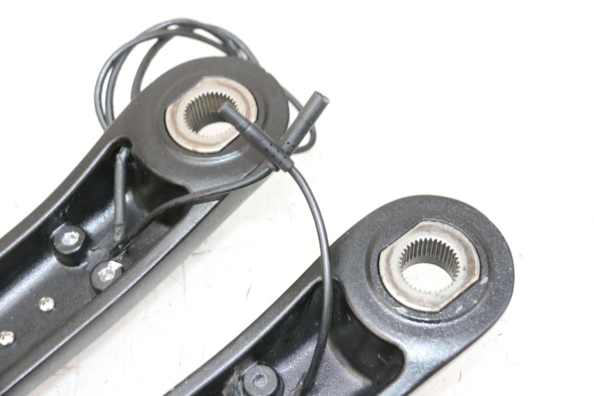 photo de SOPORTE DE PINZA DE FRENOS DELANTERA DUALTRON VICTOR LIMITED 1