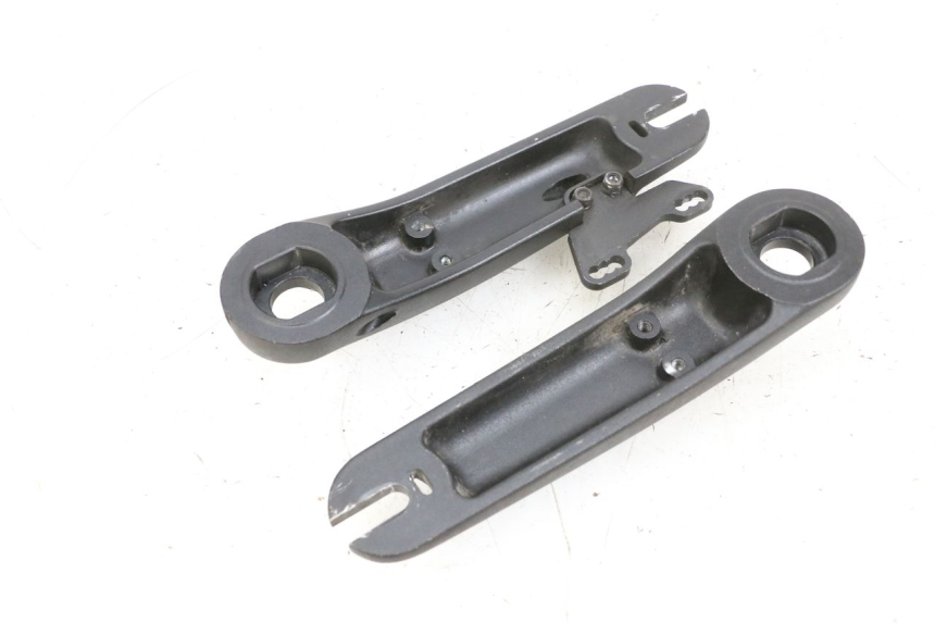 photo de SOPORTE DE PINZA DE FRENOS DELANTERA DUALTRON VICTOR LIMITED 1