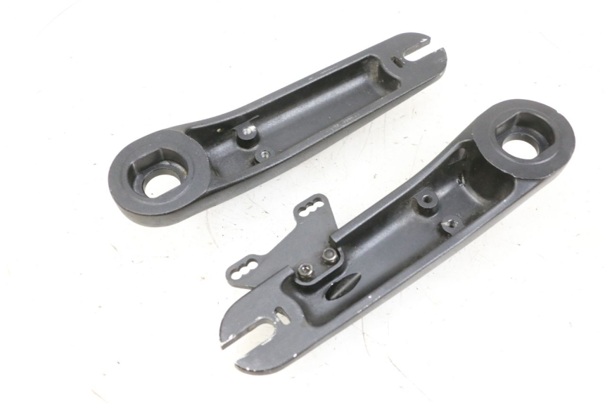 photo de SOPORTE DE PINZA DE FRENOS DELANTERA DUALTRON VICTOR LIMITED 1