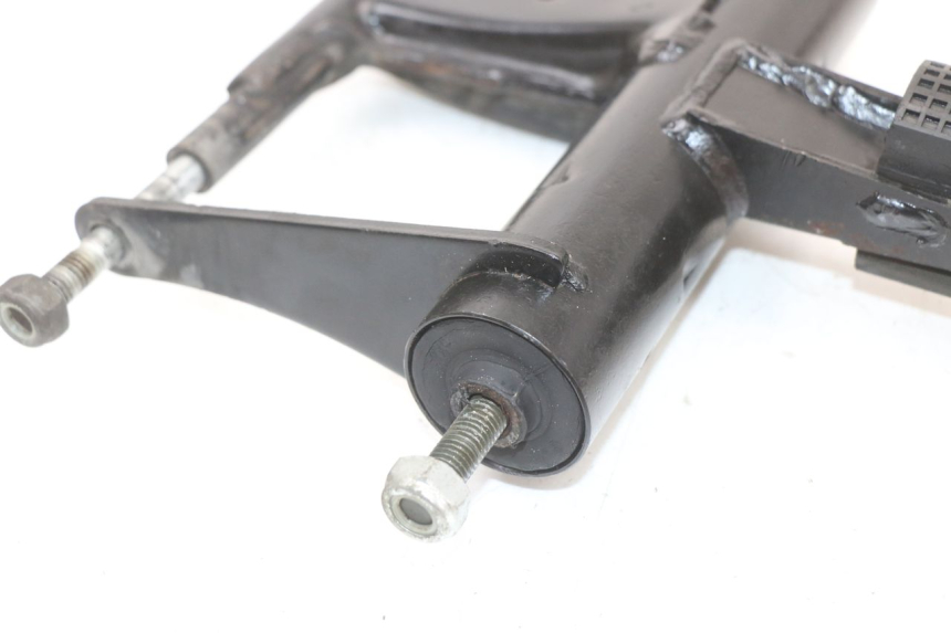 photo de SOPORTE DEL MOTOR PIAGGIO FLY 2T 50 (2004 - 2017)