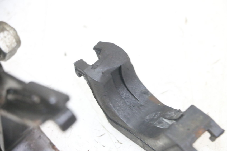 photo de SOPORTE MOTOR PEUGEOT JET FORCE CARBU 50 (2003 - 2016)