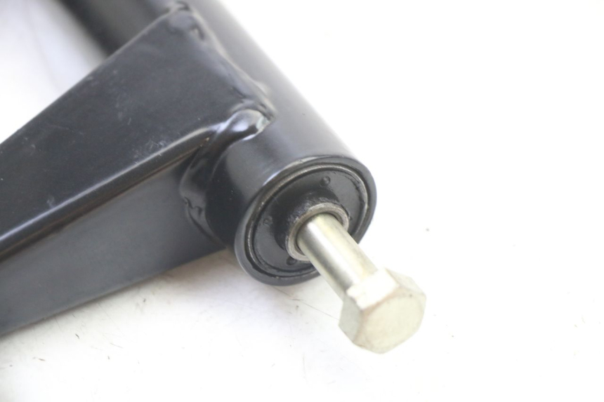 photo de SOPORTE DEL MOTOR PEUGEOT KISBEE 4T 50 (2018 - 2022)