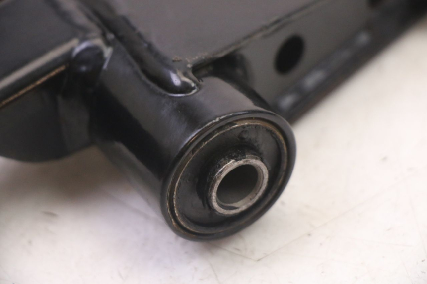 photo de SOPORTE DEL MOTOR PEUGEOT KISBEE 4T 50 (2018 - 2022)