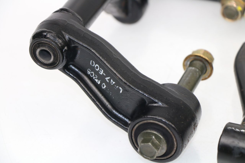 photo de SOPORTE DEL MOTOR KYMCO DINK STREET 125 (2009 - 2014)