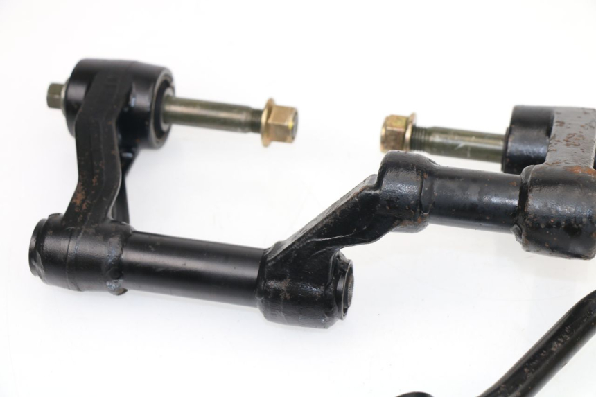 photo de SOPORTE DEL MOTOR KYMCO DINK STREET 125 (2009 - 2014)