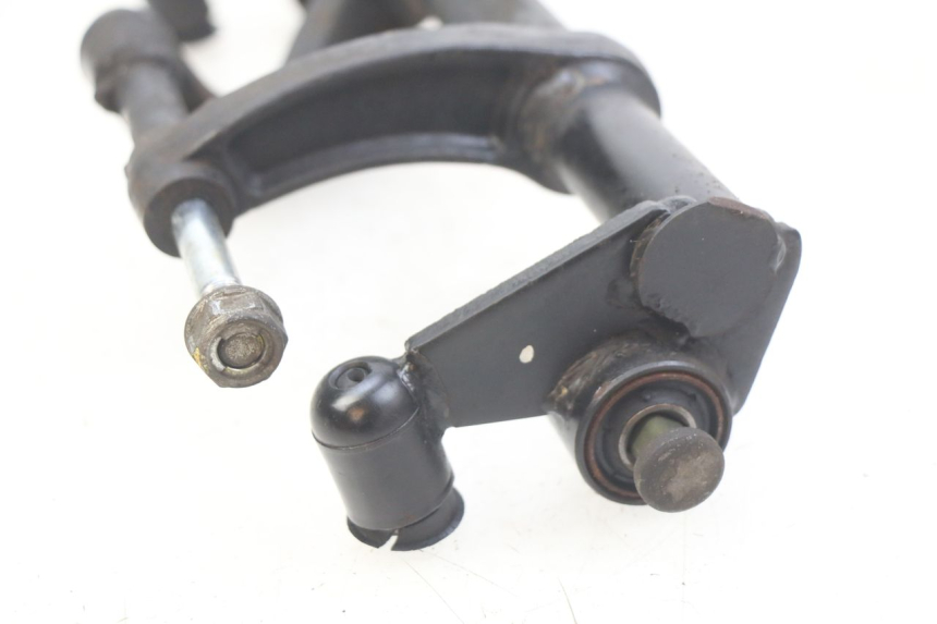 photo de SOPORTE DEL MOTOR KYMCO SENTO 100 (2008 - 2013)