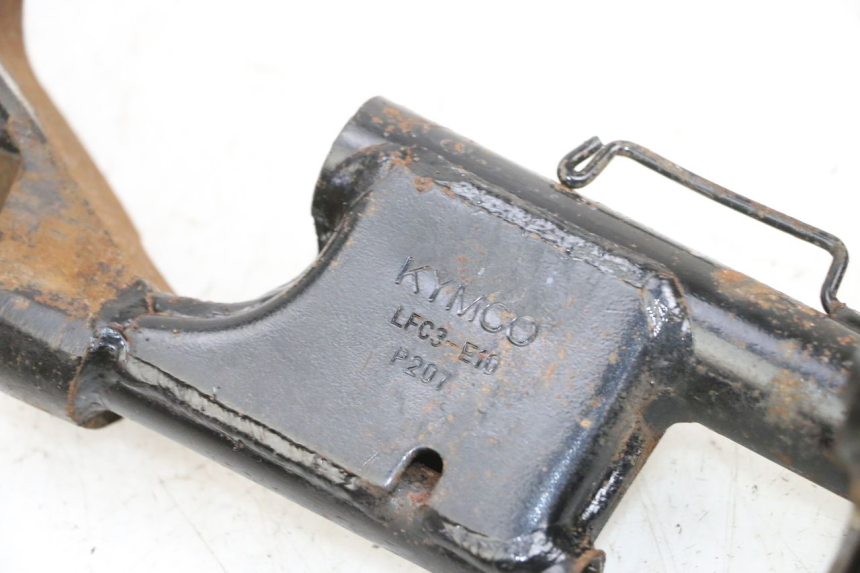 photo de SOPORTE MOTOR KYMCO LIKE 125 (2009 - 2016) - Primer plano técnico