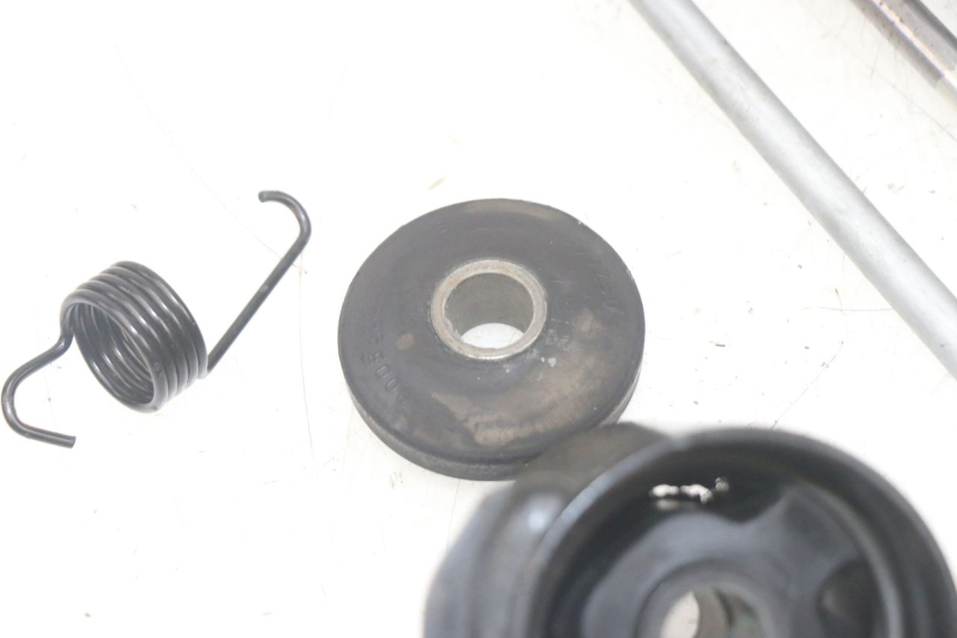 photo de SOPORTE MOTOR PIAGGIO MP3 HPE 300 (2019 - 2026) - Estado de la superficie y material