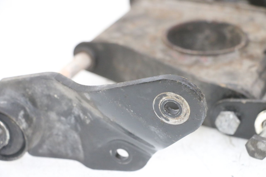 photo de SOPORTE DEL MOTOR PIAGGIO MP3 LT 400 (2007 - 2012)