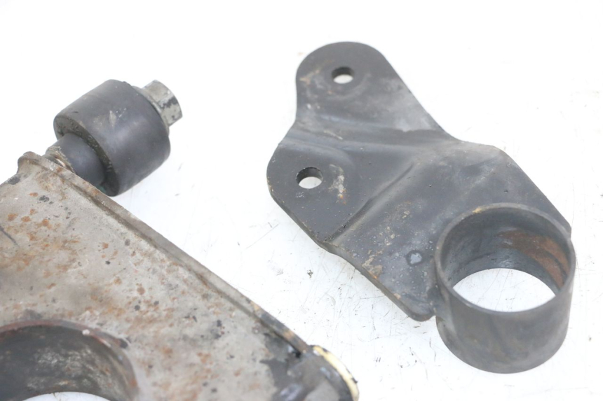 photo de SOPORTE DEL MOTOR PIAGGIO MP3 LT 400 (2007 - 2012)