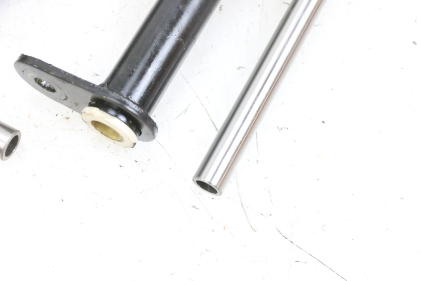 photo de SOPORTE DEL MOTOR PIAGGIO MP3 LT 400 (2007 - 2012) - Marcados y referencias originales