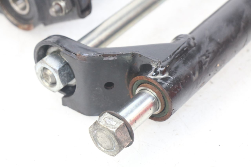 photo de SOPORTE DEL MOTOR PEUGEOT GEOPOLIS 400 (2007 - 2013)