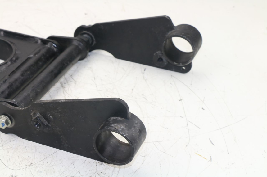 photo de SOPORTE MOTOR PEUGEOT METROPOLIS 400 (2011 - 2016)