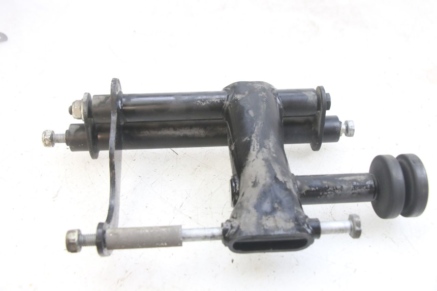 photo de SOPORTE DEL MOTOR PIAGGIO MEDLEY 125 (2016 - 2023)