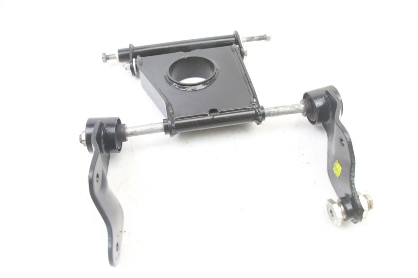 photo de SOPORTE DEL MOTOR PIAGGIO MP3 500 (2014 - 2016)