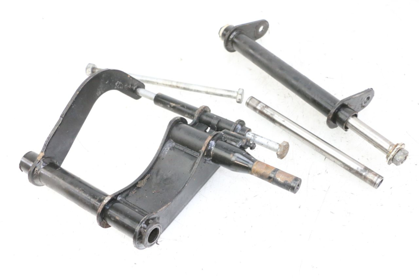 photo de SOPORTE MOTOR PIAGGIO MP3 125 (2006 - 2014)