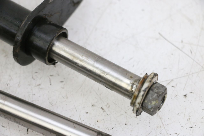 photo de SOPORTE MOTOR PIAGGIO MP3 125 (2006 - 2014)