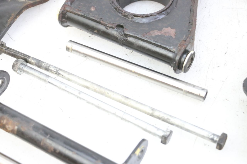 photo de SOPORTE DEL MOTOR PIAGGIO MP3 LT 400 (2007 - 2012)