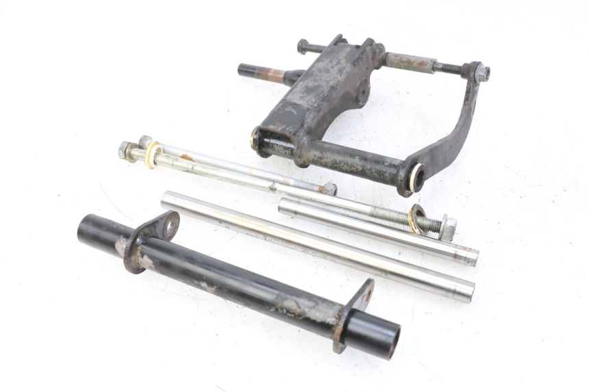 photo de SOPORTE MOTOR PIAGGIO VESPA GRANTURISMO 200 (2004 - 2005)