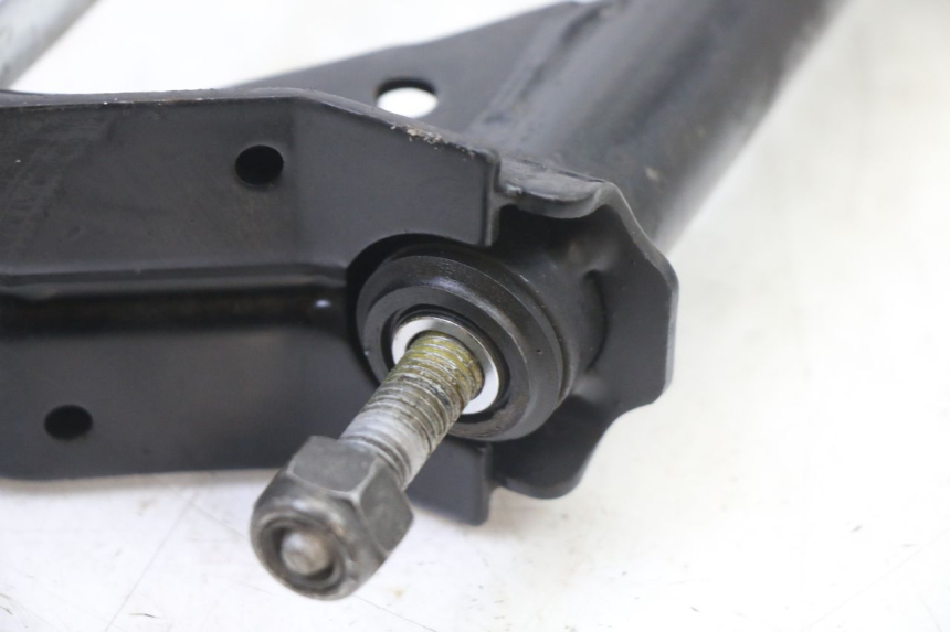 photo de SOPORTE MOTOR PEUGEOT SATELIS 125 (2013 - 2018)