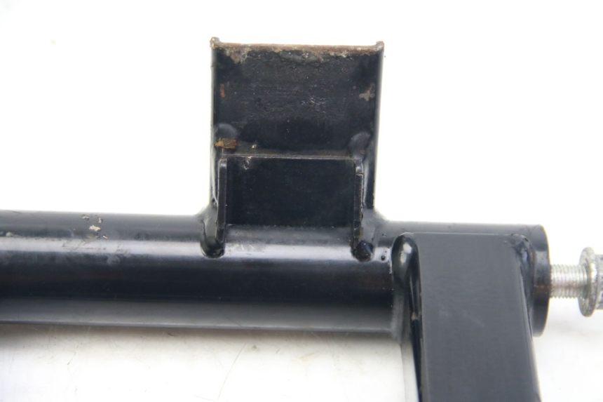 photo de SOPORTE DEL MOTOR SUZUKI SIXTEEN 125 (2008 - 2010)