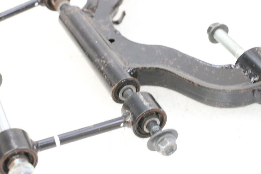 photo de SOPORTE DEL MOTOR YAMAHA X-MAX XMAX 125 (2010 - 2013) - Zoom estado de uso