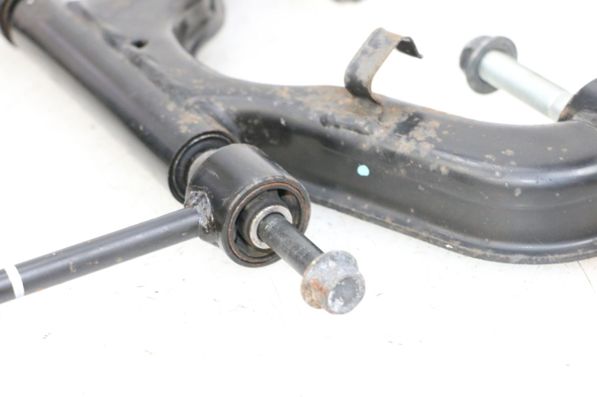 photo de SOPORTE DEL MOTOR YAMAHA X-MAX XMAX 125 (2010 - 2013) - Recambio usado revisado