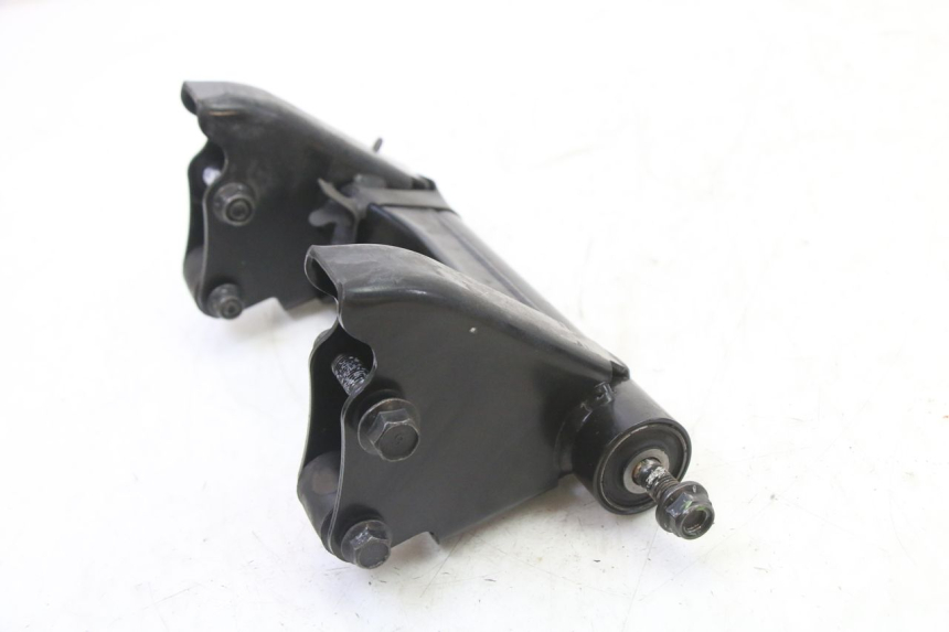 photo de SOPORTE MOTOR YAMAHA XMAX X-MAX 125 (2021 - 2025)