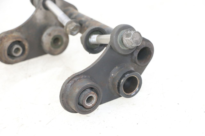 photo de SOPORTE DEL MOTOR YAMAHA FZS FAZER 600 (2001 - 2003)
