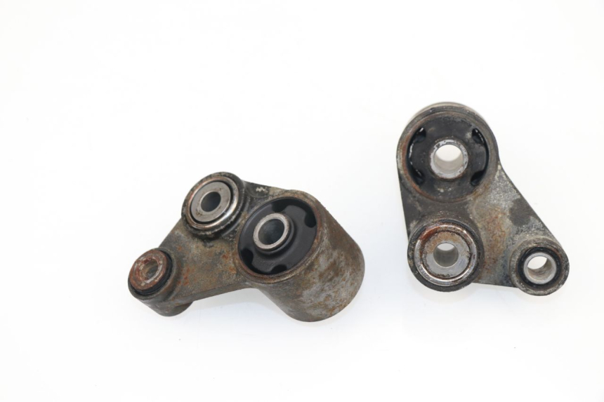 photo de SOPORTE MOTOR YAMAHA XJR 1300 (1998 - 2002)