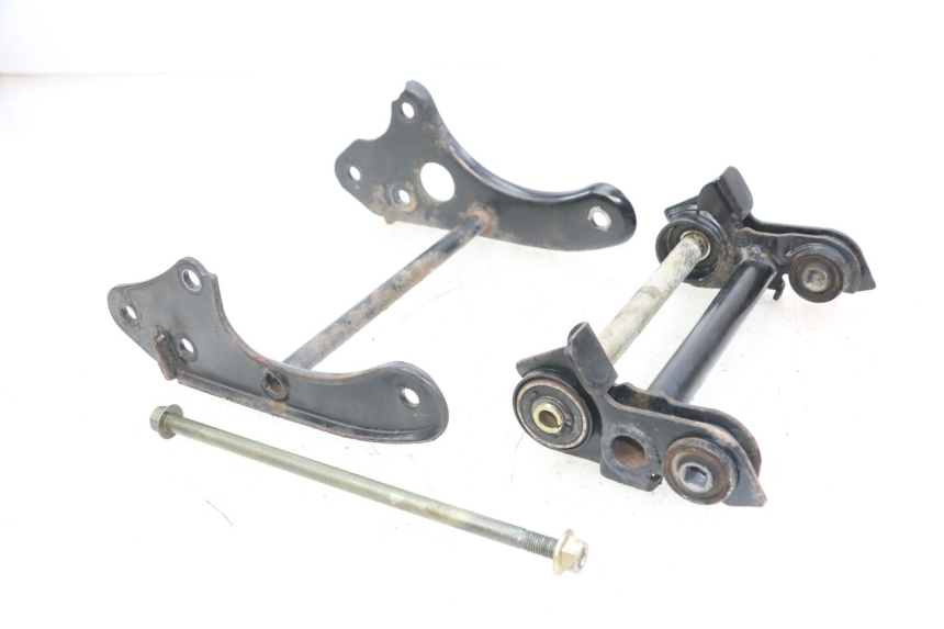 photo de SOPORTE DEL MOTOR YAMAHA YP MAJESTY 125 (2002 - 2006)