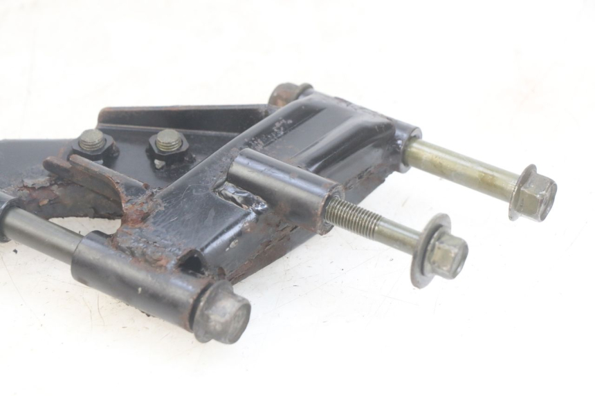photo de SOPORTE DEL MOTOR YAMAHA YP MAJESTY 400 (2004 - 2008)