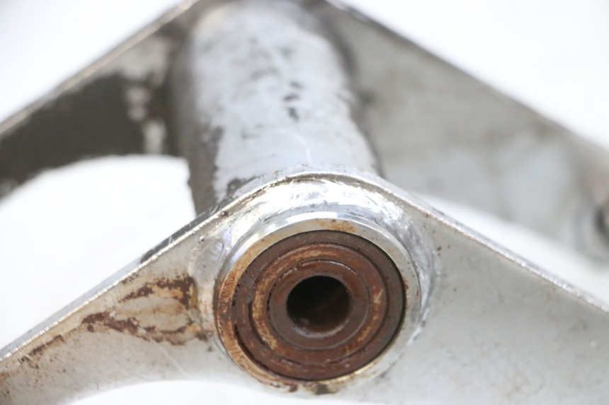 photo de SOPORTE MOTOR KYMCO ZING 125 (1997 - 2003) - Otra perspectiva