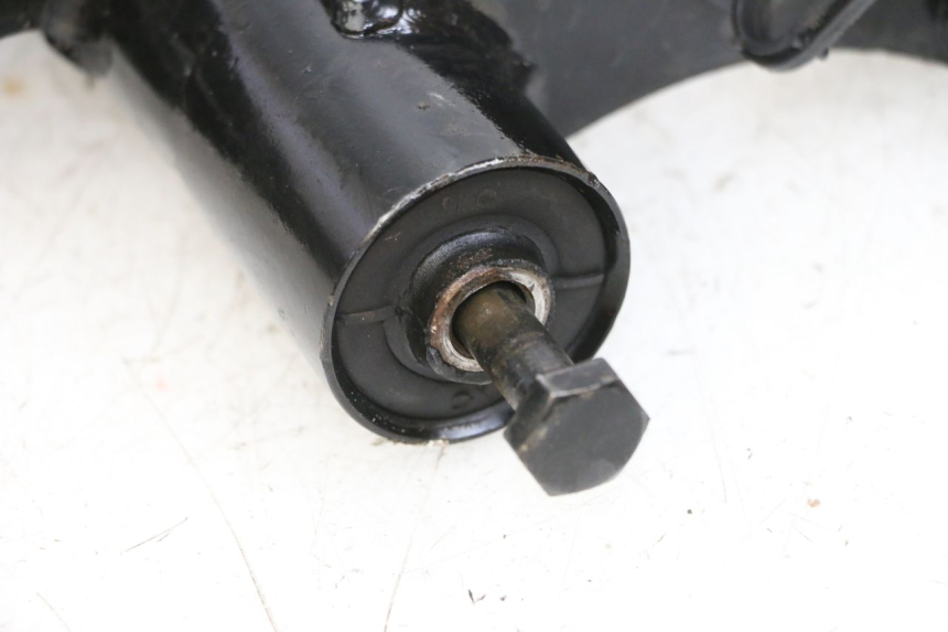 photo de SOPORTE DEL MOTOR PIAGGIO ZIP 2T 50 (2009 - 2019) - Otra perspectiva